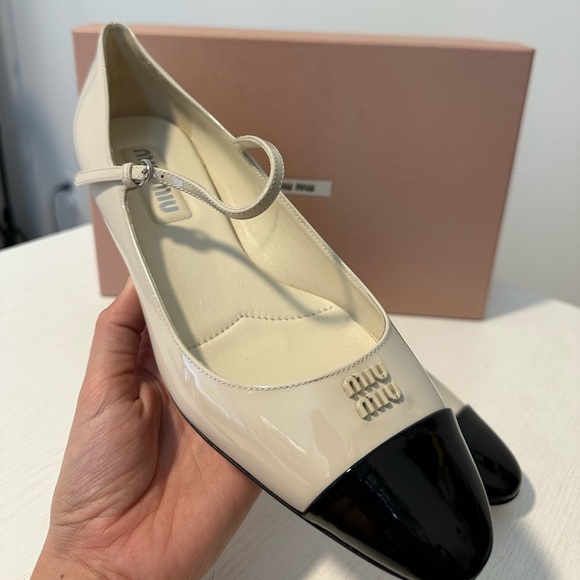 Miu Miu Decollete Ballet Flats - Picture 1 of 6